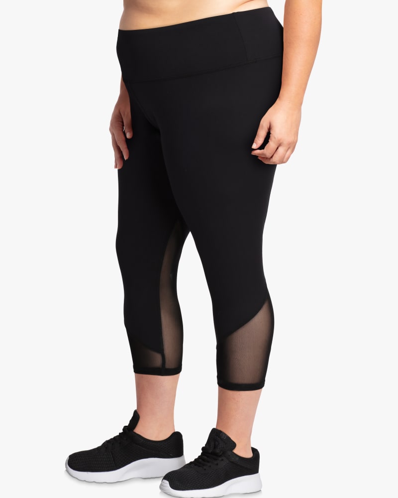 Front of plus size Rockaway Performance Capri Legging by Lola Getts by Dia&Co | Dia&Co | dia_product_style_image_id:117899